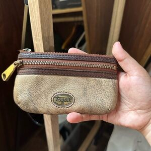 Fossil coin leather purse. Great condition!